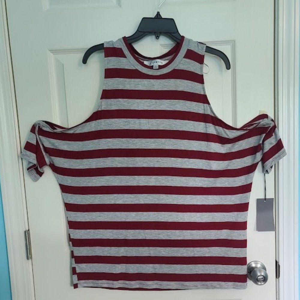 NWT Lily White Cold Shoulder Top L
